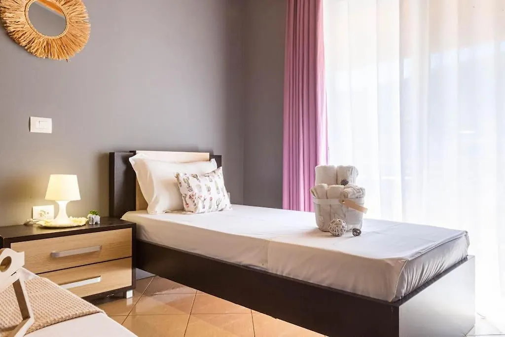 Διαμέρισμα Potam'Sea Bliss 31- Beach Front, Sun Beds & Parking Χειμάρρα